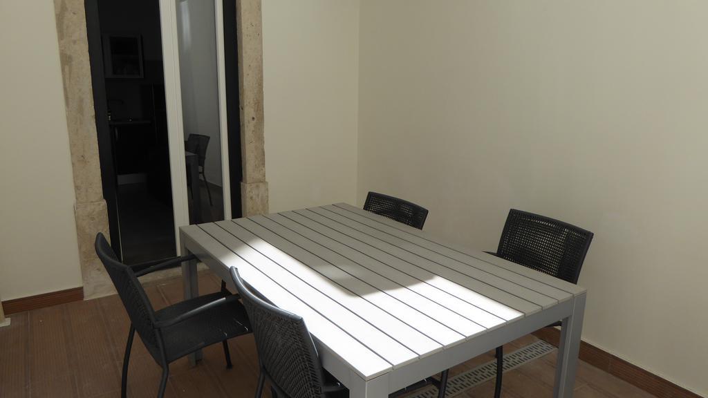 Dobairro Suites At Bairro Alto Lisbon Luaran gambar