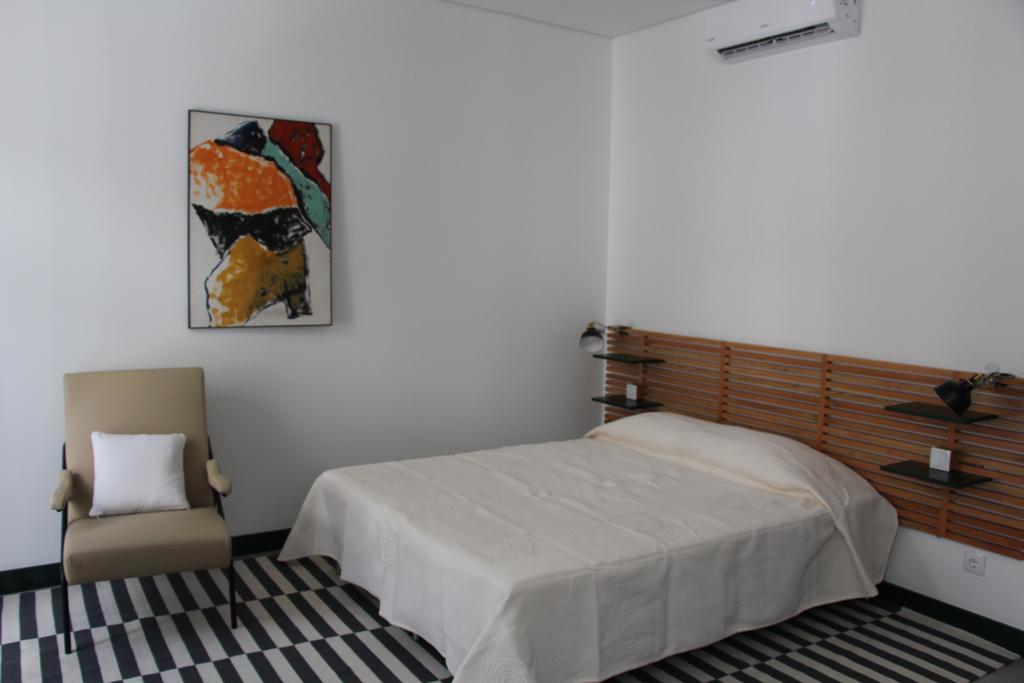 Dobairro Suites At Bairro Alto Lisbon Luaran gambar